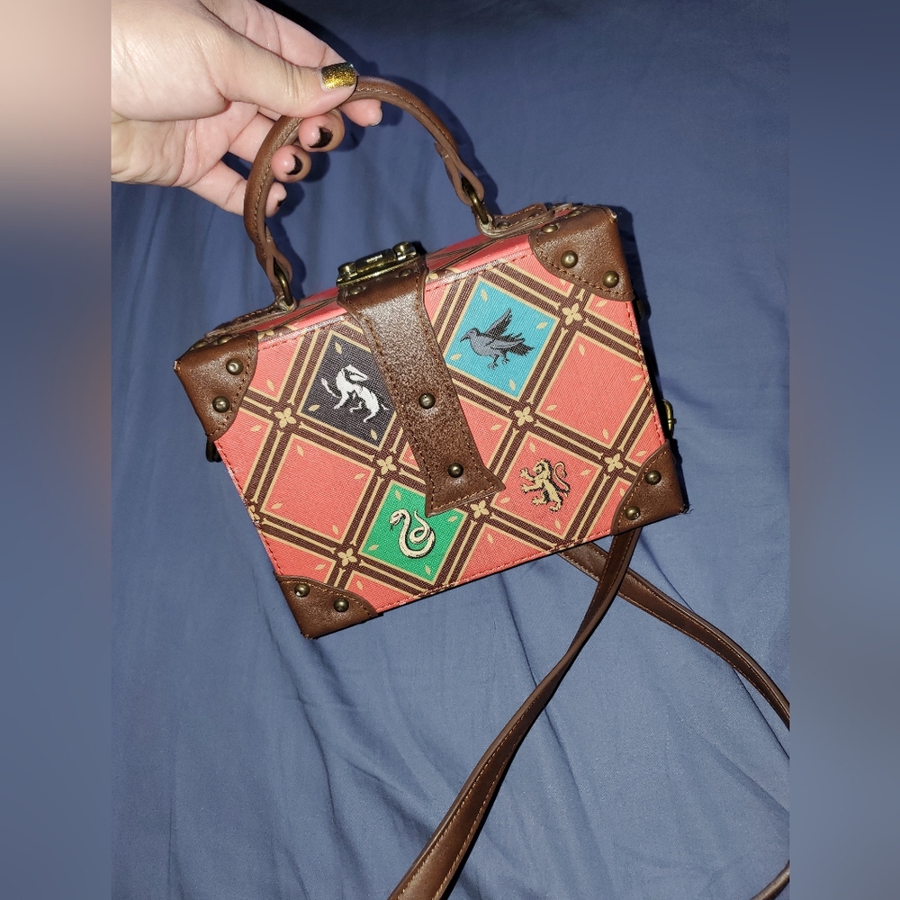 Harry Potter Quidditch Trunk Handbag/Crossbody Purse - Boxlunch Exclusive!